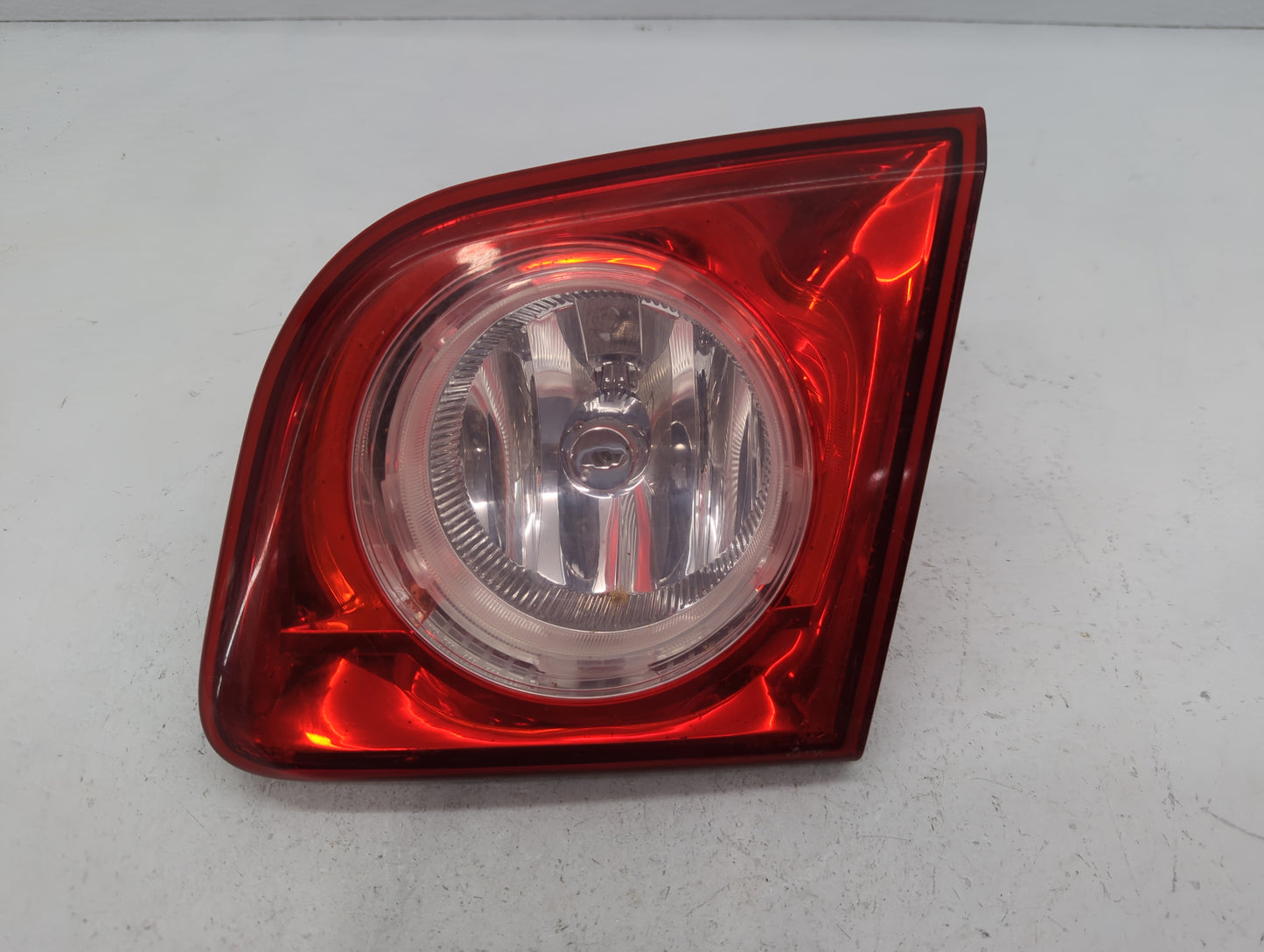 2008-2012 Chevrolet Malibu Tail Light Assembly Passenger Right OEM P/N:15271121 Fits Fits 2008 2009 2010 2011 2012 OEM Used 