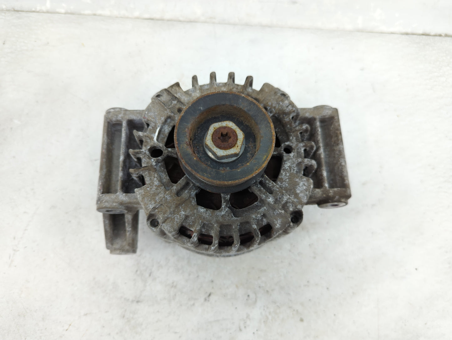 2008-2012 Chevrolet Malibu Alternator Replacement Generator Charging Assembly Engine OEM Fits Fits 2008 2009 2010 2011 2012 