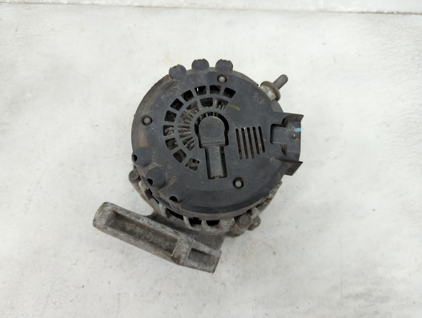 2008-2012 Chevrolet Malibu Alternator Replacement Generator Charging Assembly Engine OEM Fits Fits 2008 2009 2010 2011 2012 