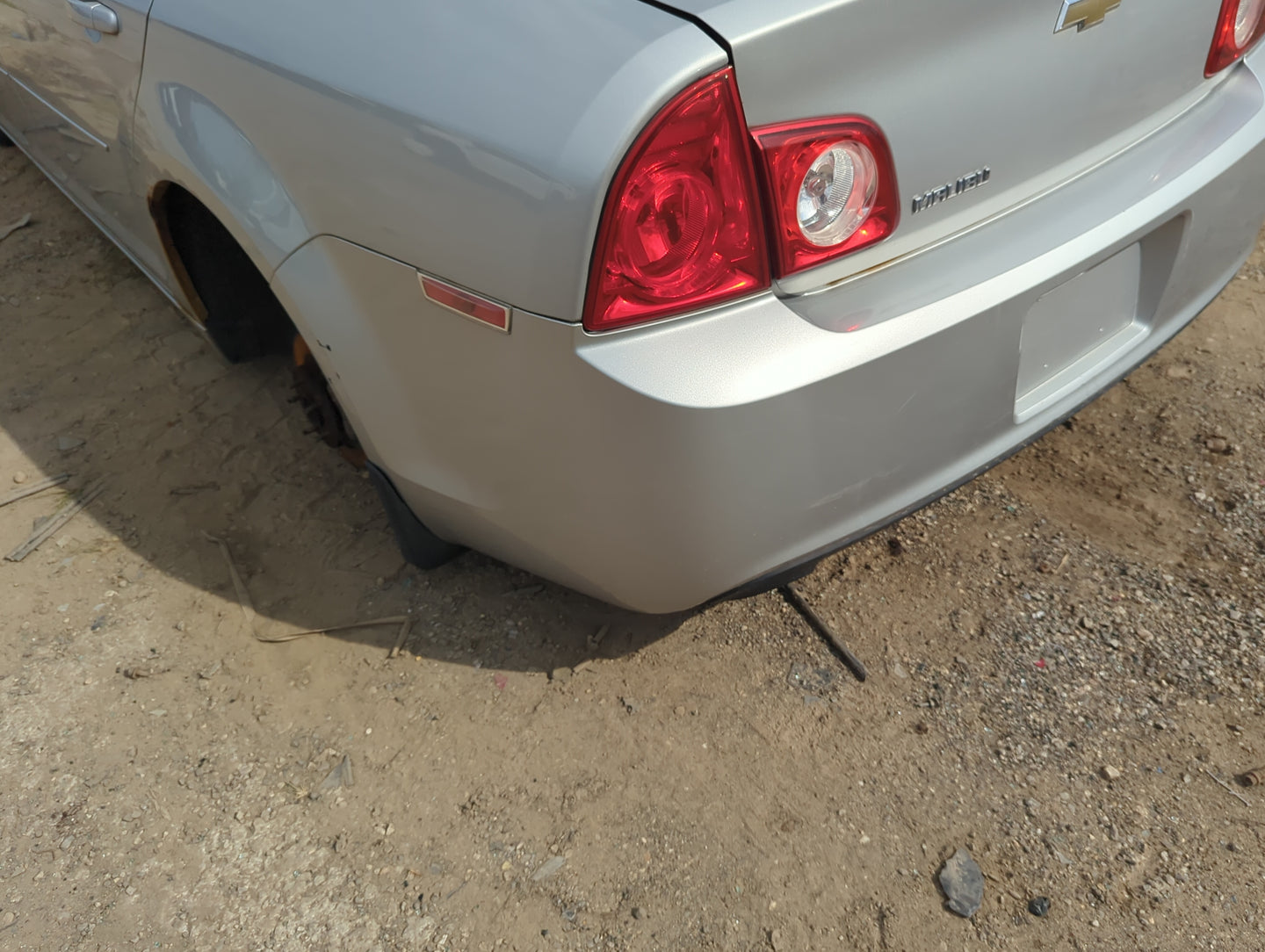 2011-2012 Chevrolet Malibu Rear Bumper Assembly Oem - Oemusedautoparts1.com