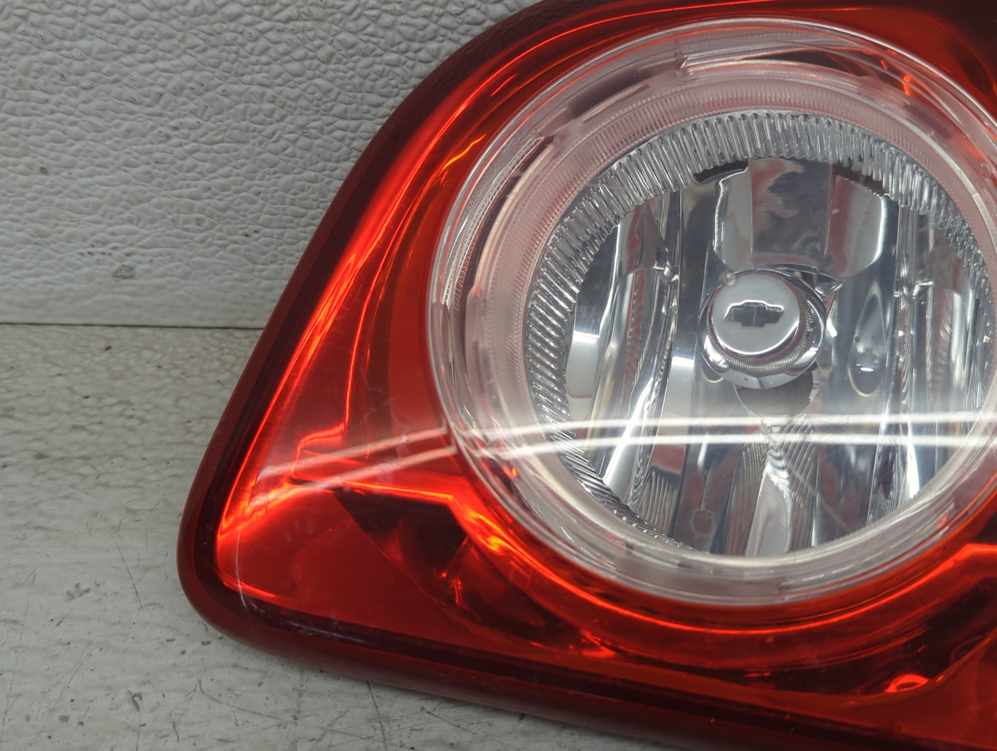 2008 Chevrolet Malibu Passenger Right Side Deck Lid Mounted Tail Light - Oemusedautoparts1.com