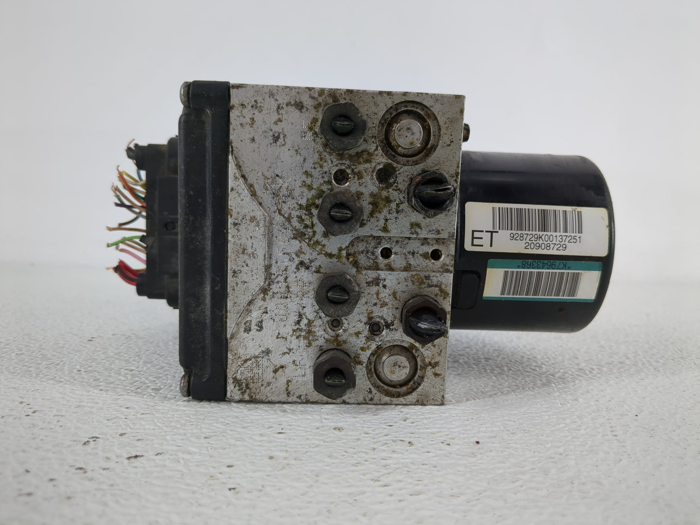 2011 Chevrolet Malibu ABS Pump Control Module Replacement P/N:20908731 Fits OEM Used Auto Parts - Oemusedautoparts1.com