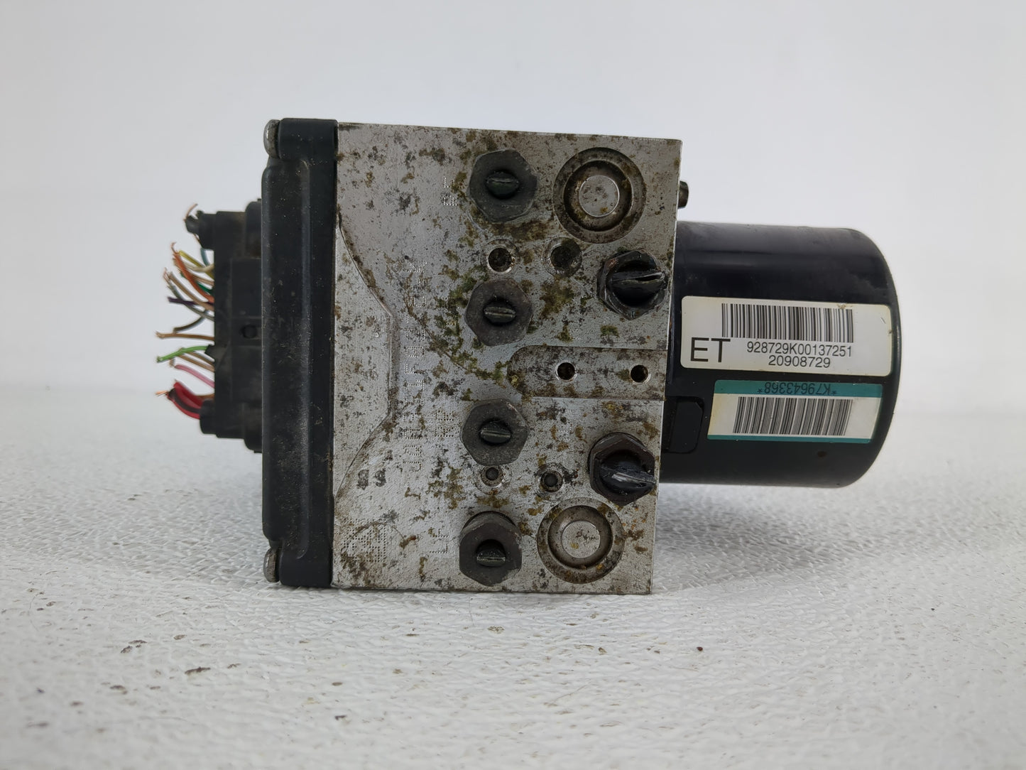 2011 Chevrolet Malibu ABS Pump Control Module Replacement P/N:20908731 Fits OEM Used Auto Parts - Oemusedautoparts1.com
