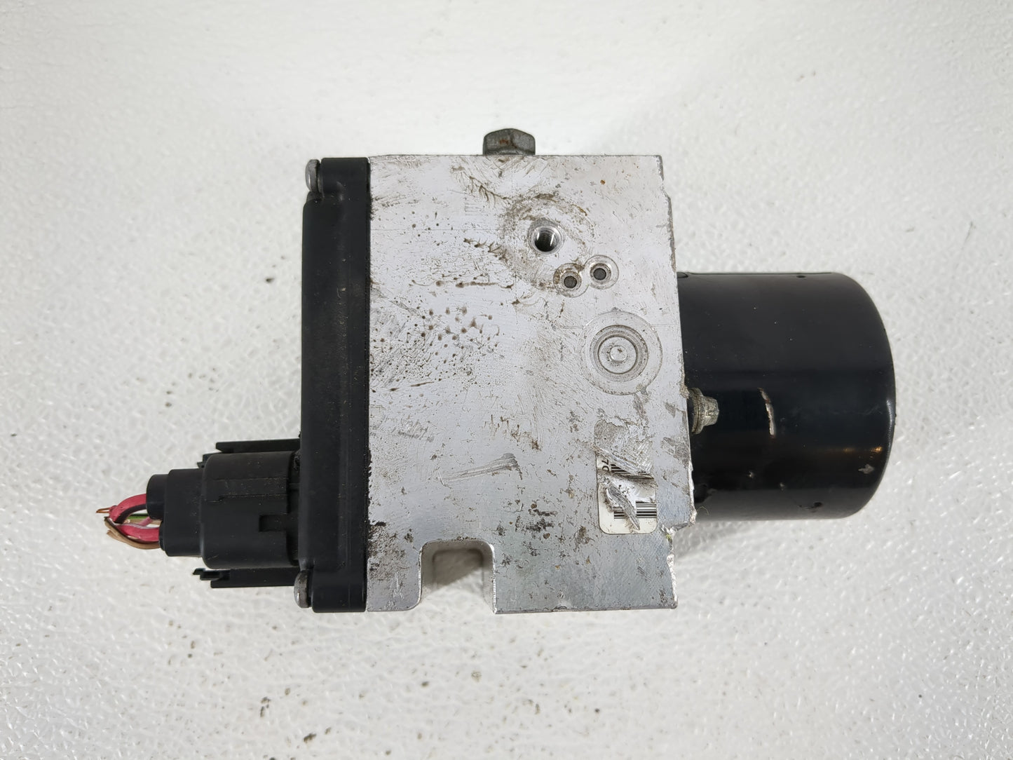 2011 Chevrolet Malibu ABS Pump Control Module Replacement P/N:20908731 Fits OEM Used Auto Parts - Oemusedautoparts1.com