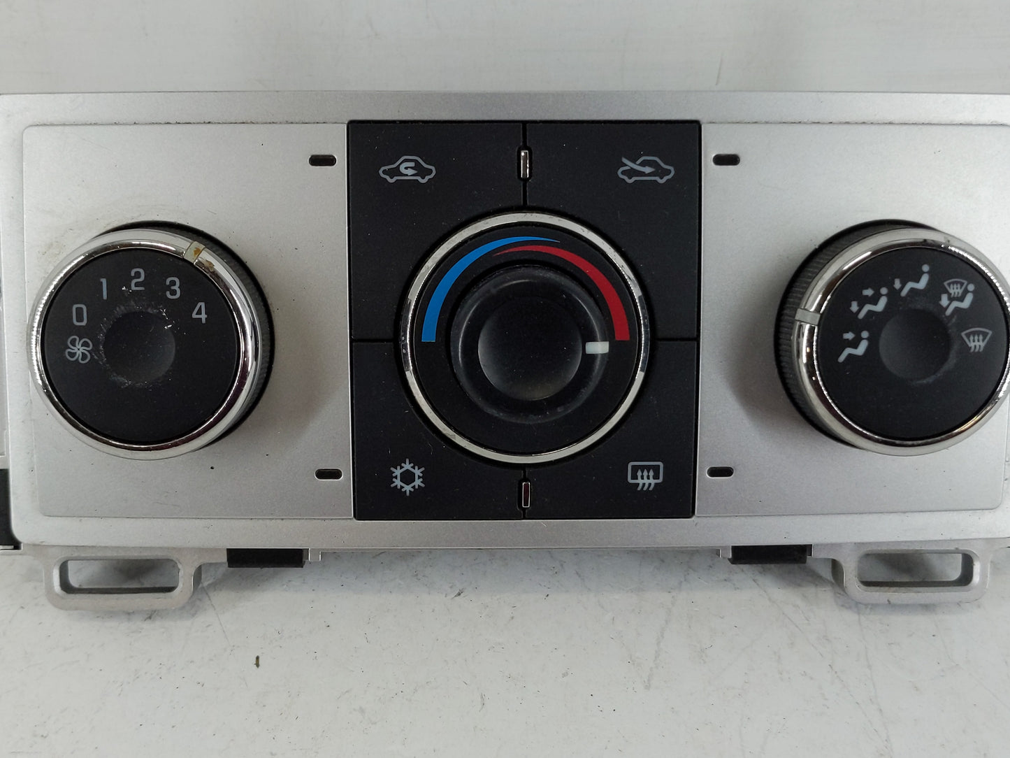 2008-2012 Chevrolet Malibu Climate Control Module Temperature AC/Heater Replacement P/N:28251428 Fits OEM Used Auto Parts - 