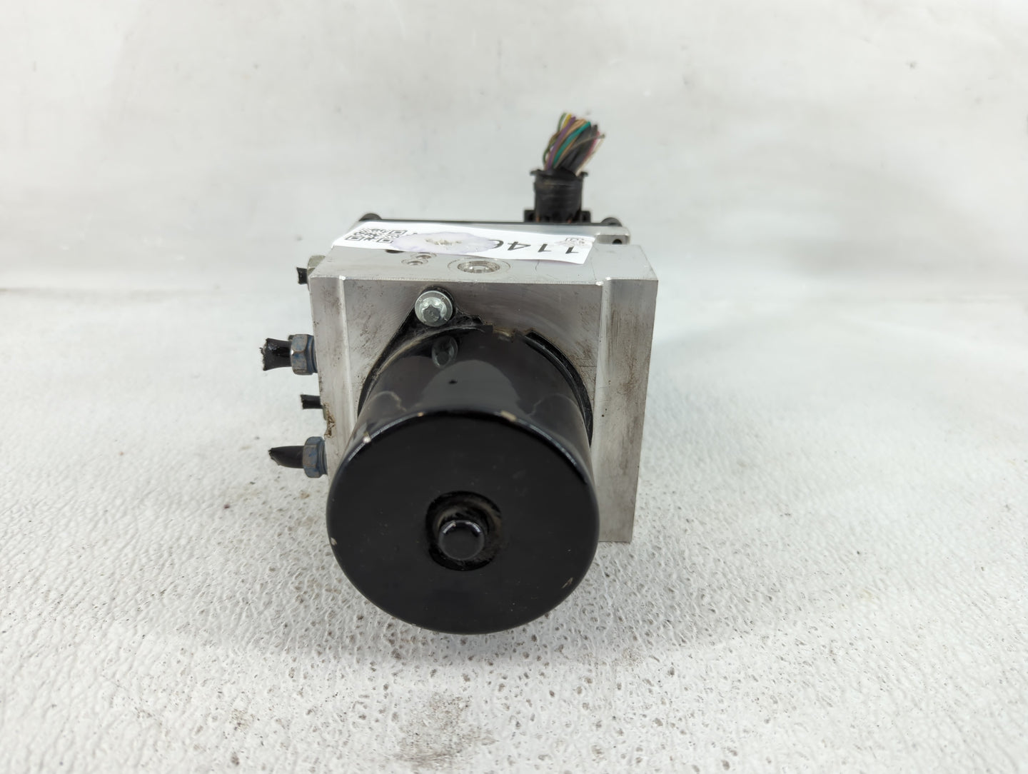 2011 Chevrolet Malibu ABS Pump Control Module Replacement P/N:20908731 Fits OEM Used Auto Parts - Oemusedautoparts1.com