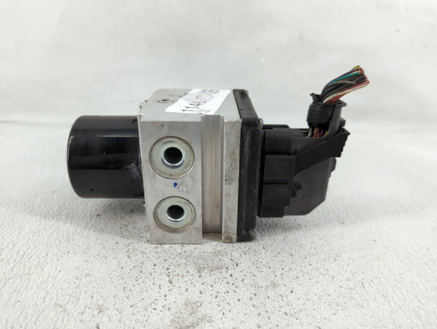 2011 Chevrolet Malibu ABS Pump Control Module Replacement P/N:20908731 Fits OEM Used Auto Parts - Oemusedautoparts1.com