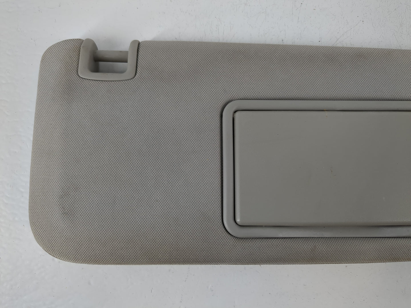 2004-2012 Chevrolet Malibu Sun Visor Shade Replacement Passenger Right Mirror Fits Fits 2004 2005 2008 2009 2010 2011 2012 O