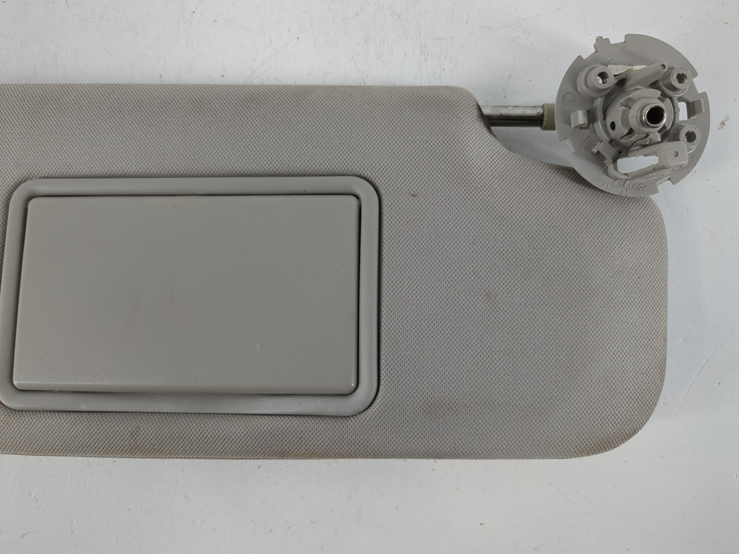 2004-2012 Chevrolet Malibu Sun Visor Shade Replacement Passenger Right Mirror Fits Fits 2004 2005 2008 2009 2010 2011 2012 O