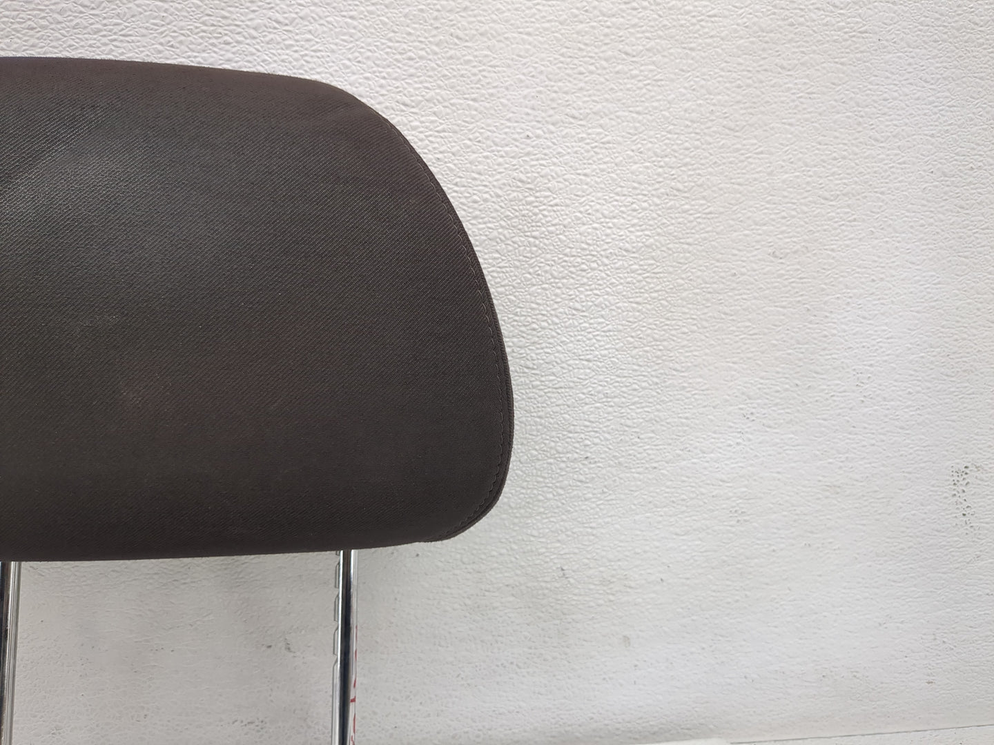 2011-2012 Chevrolet Malibu Headrest Head Rest Front Driver Passenger Seat Fits Fits 2011 2012 OEM Used Auto Parts - Oemuseda