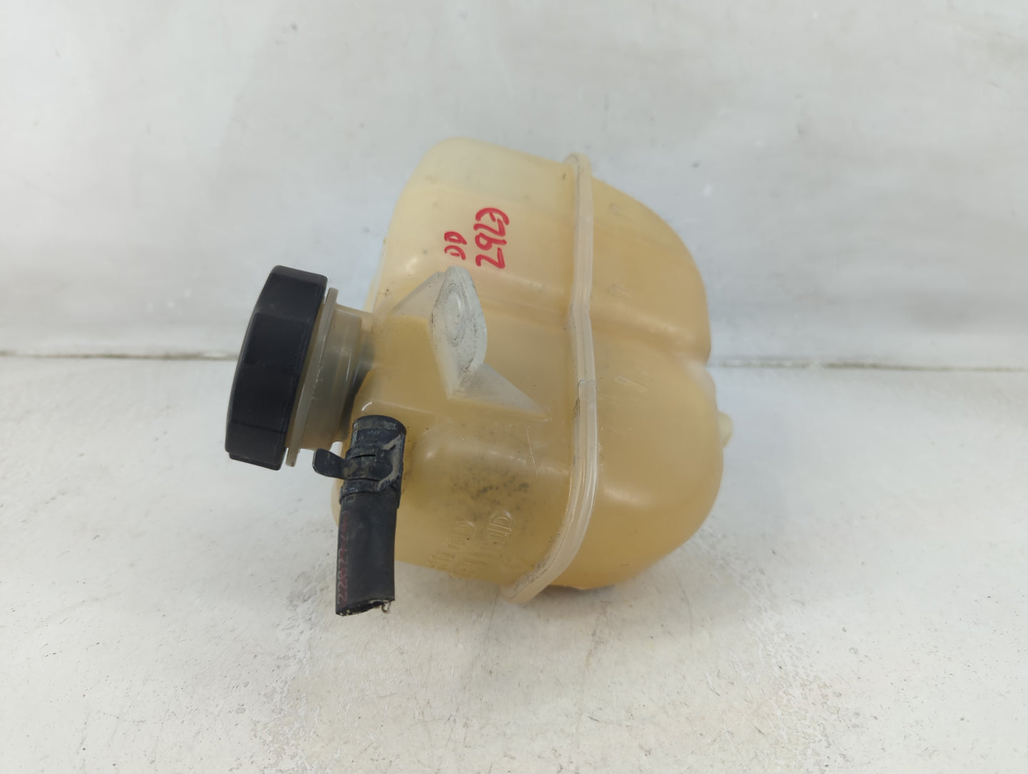 2007 Chevrolet Malibu Radiator Coolant Overflow Expansion Tank Bottle 1191098 - Oemusedautoparts1.com