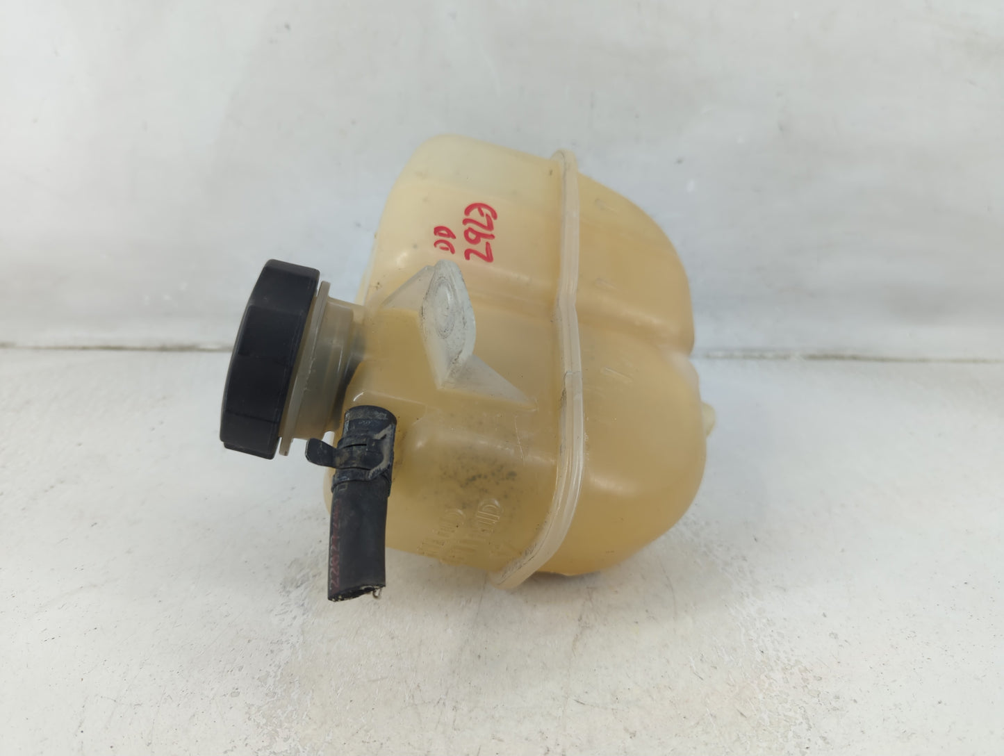 2007 Chevrolet Malibu Radiator Coolant Overflow Expansion Tank Bottle 1191098 - Oemusedautoparts1.com