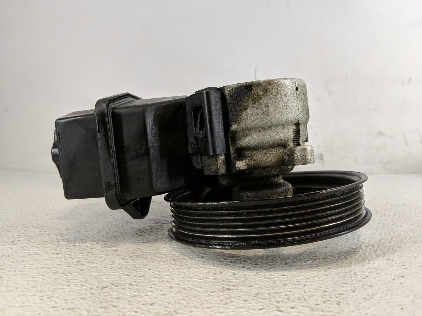 2008-2012 Chevrolet Malibu Power Steering Column Pump Oem - Oemusedautoparts1.com