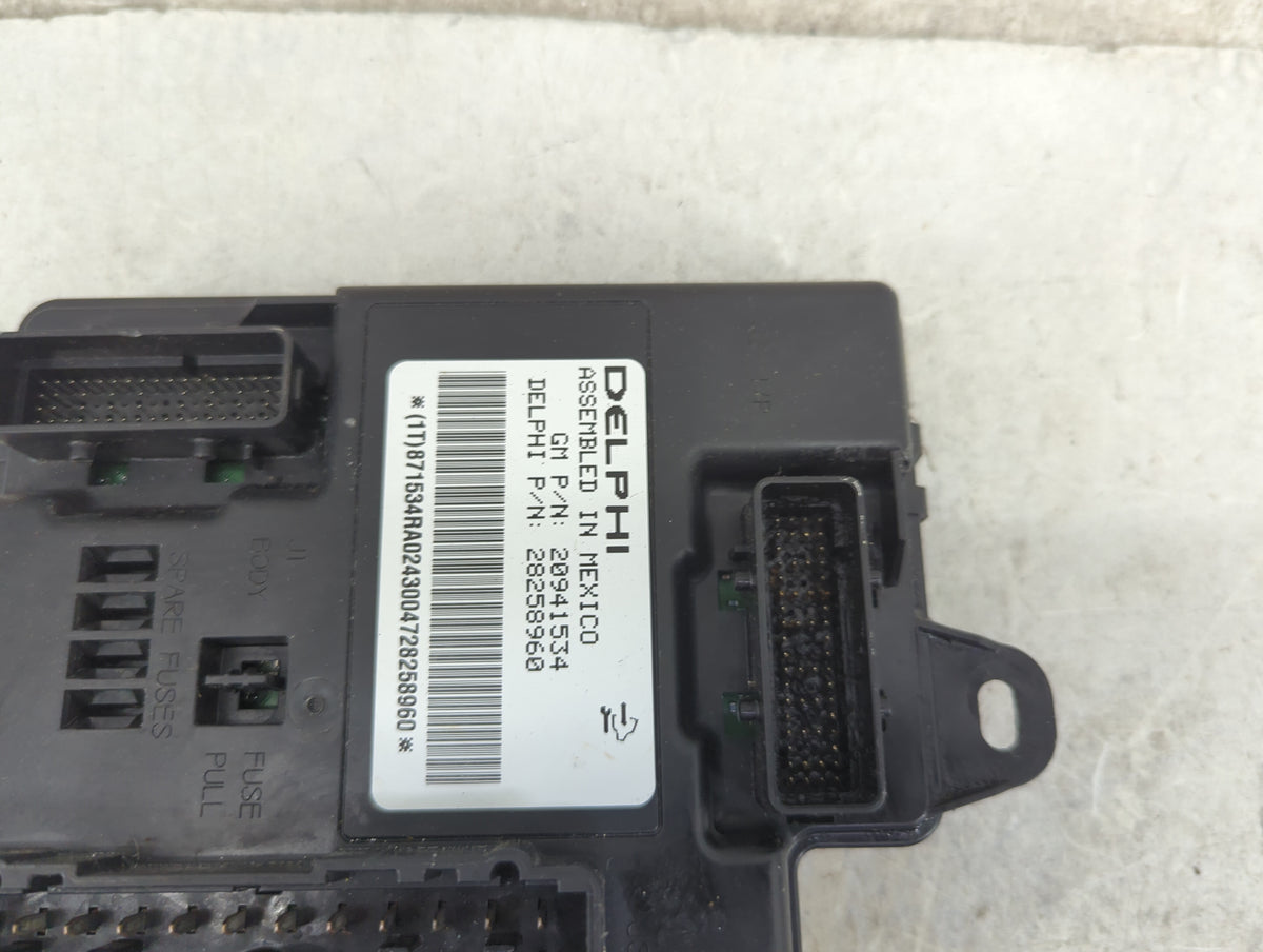 2008-2011 Chevrolet Malibu Body Control Module Bcm Inner Cabin Fuse Box 1193751 - Oemusedautoparts1.com