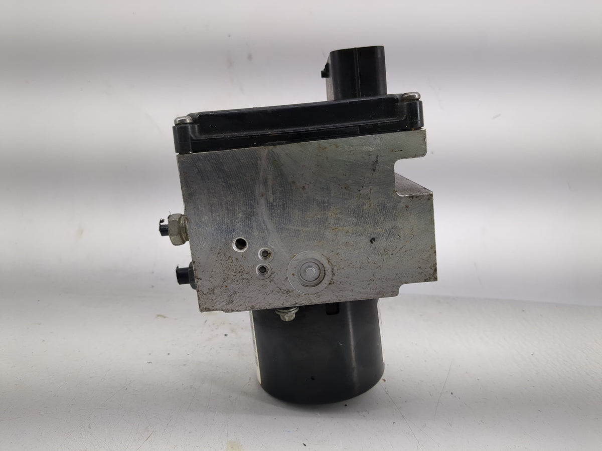 2011 Chevrolet Malibu Anti-Lock Brake ABS Pump Module Actuator OEM P/N:20908731 Fits OEM Used Auto Parts - Oemusedautoparts1