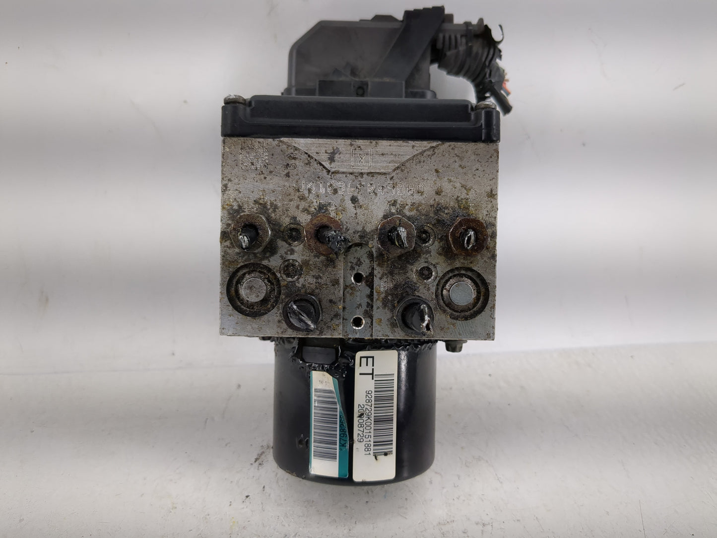 2011 Chevrolet Malibu ABS Pump Control Module Replacement P/N:20908731 Fits OEM Used Auto Parts - Oemusedautoparts1.com