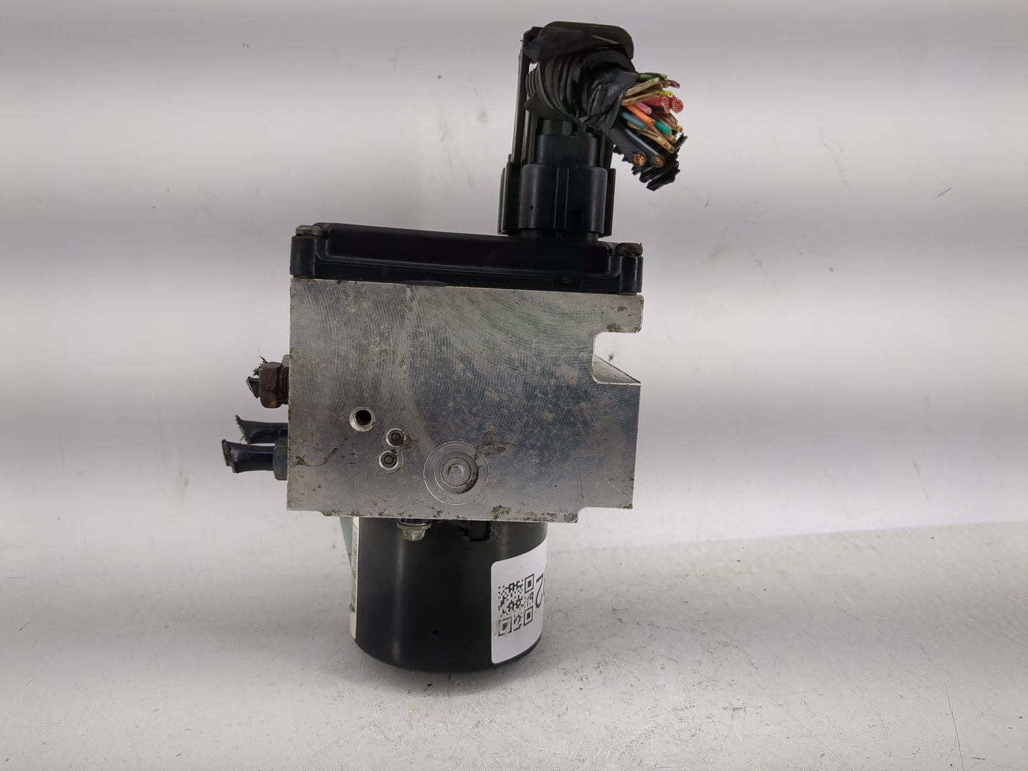 2011 Chevrolet Malibu ABS Pump Control Module Replacement P/N:20908731 Fits OEM Used Auto Parts - Oemusedautoparts1.com
