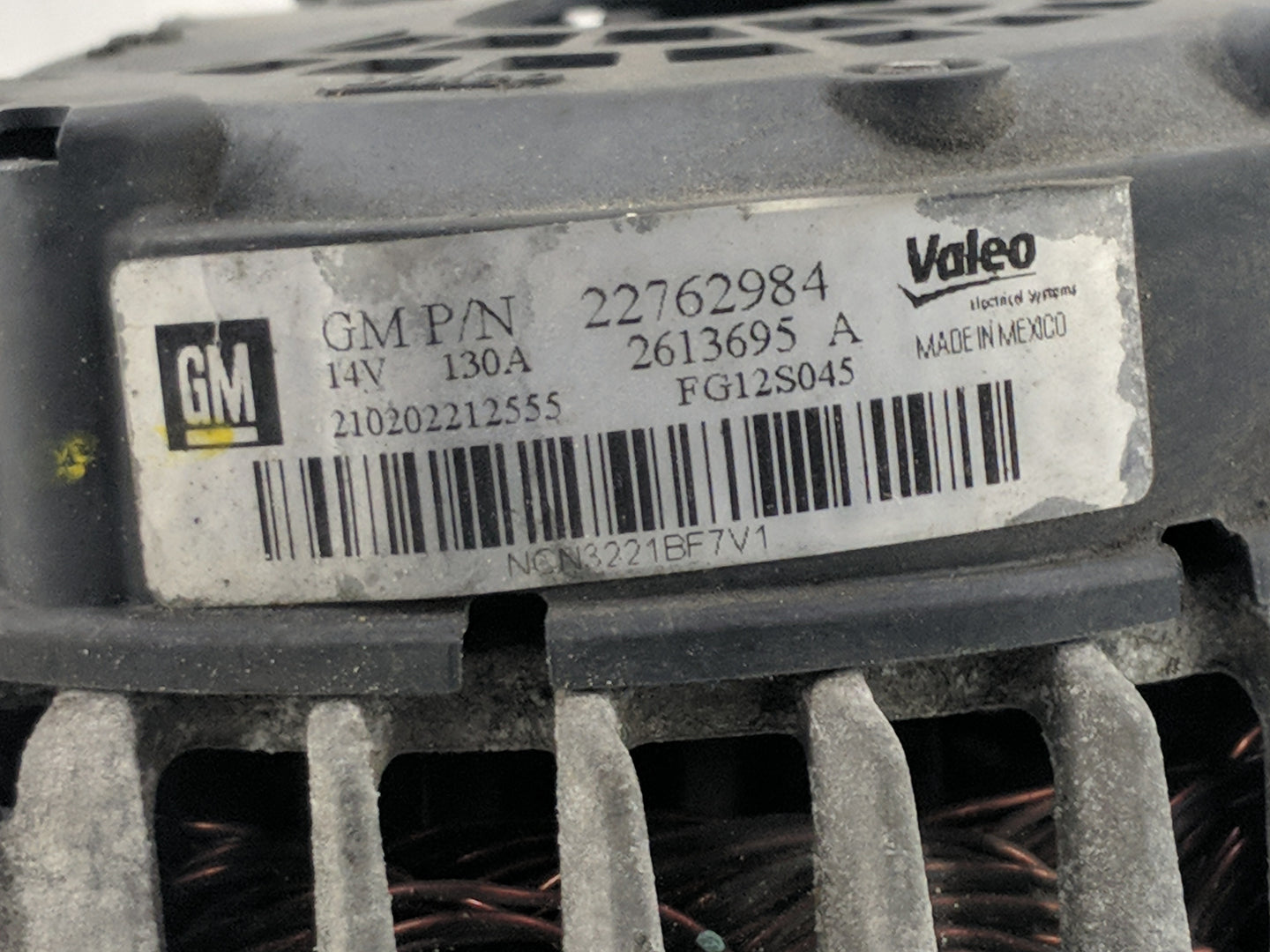 2008-2012 Chevrolet Malibu Alternator Replacement Generator Charging Assembly Engine OEM P/N:22762984 Fits OEM Used Auto Par