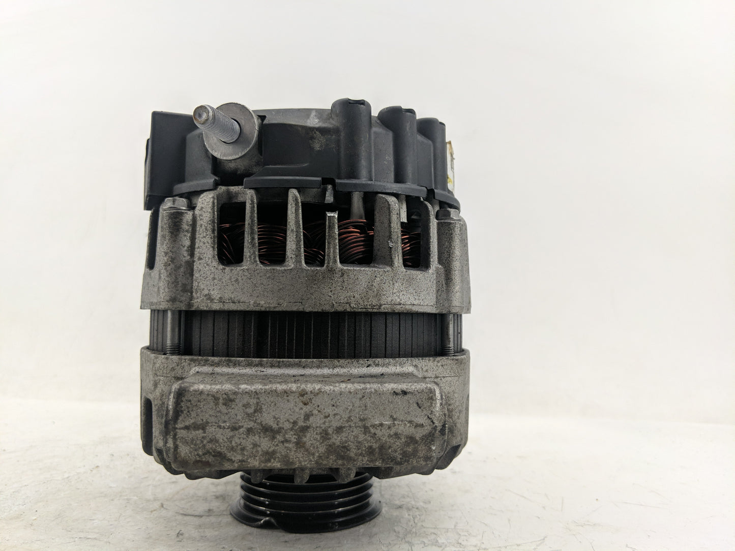 2008-2012 Chevrolet Malibu Alternator Replacement Generator Charging Assembly Engine OEM P/N:22762984 Fits OEM Used Auto Par