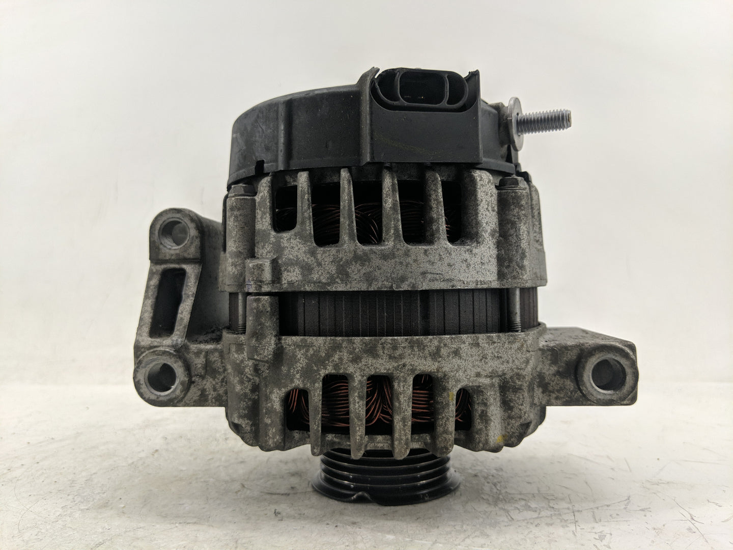 2008-2012 Chevrolet Malibu Alternator Replacement Generator Charging Assembly Engine OEM P/N:22762984 Fits OEM Used Auto Par