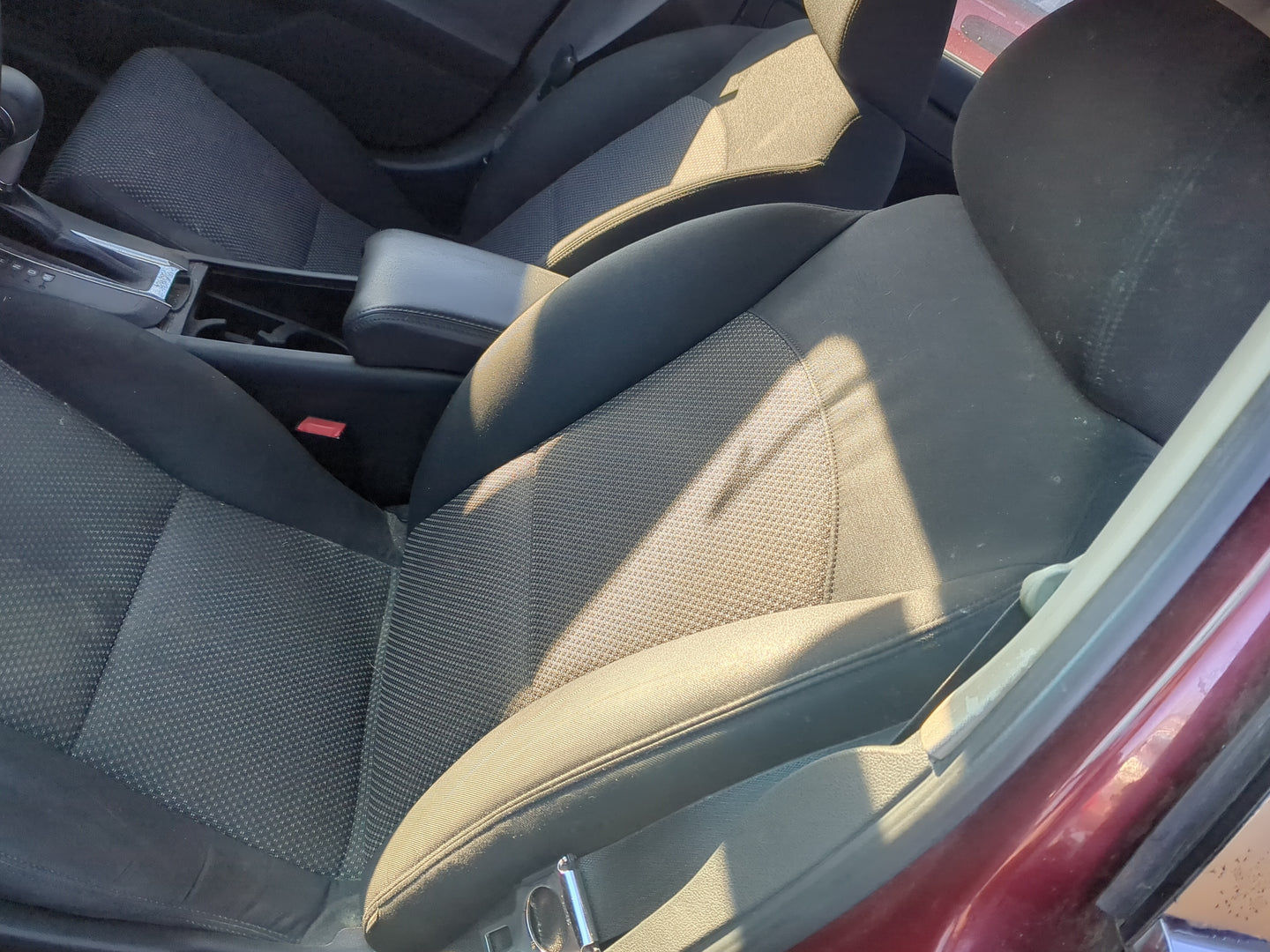 2011-2012 Chevrolet Malibu Driver Front Seat Oem 1238971 - Oemusedautoparts1.com