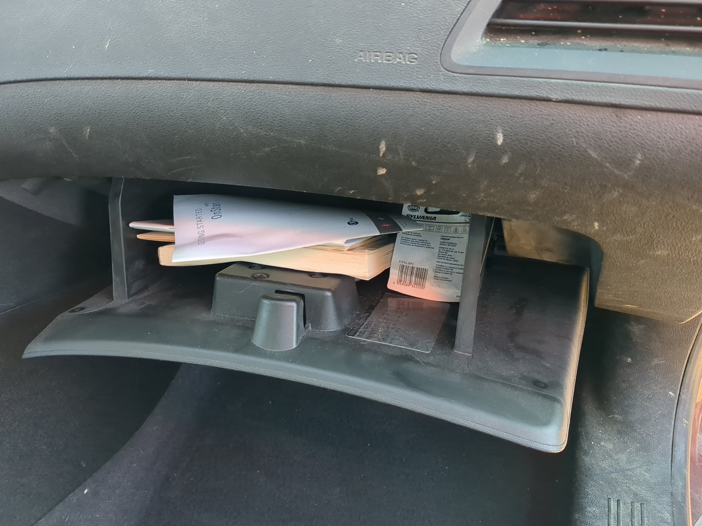 2011 Chevrolet Malibu Passenger Glove Box Door Storage Compartment 1238996 - Oemusedautoparts1.com