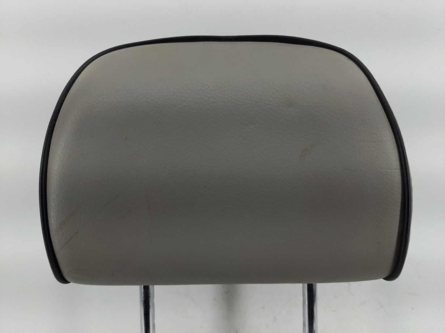 2011-2012 Chevrolet Malibu Headrest Head Rest Front Driver Passenger Seat Fits Fits 2011 2012 OEM Used Auto Parts - Oemuseda