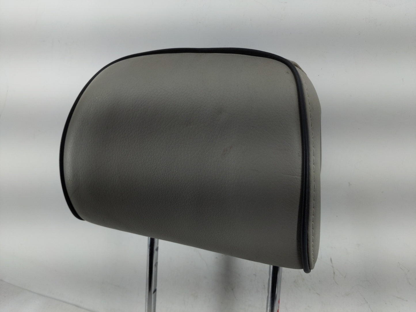 2011-2012 Chevrolet Malibu Headrest Head Rest Front Driver Passenger Seat Fits Fits 2011 2012 OEM Used Auto Parts - Oemuseda
