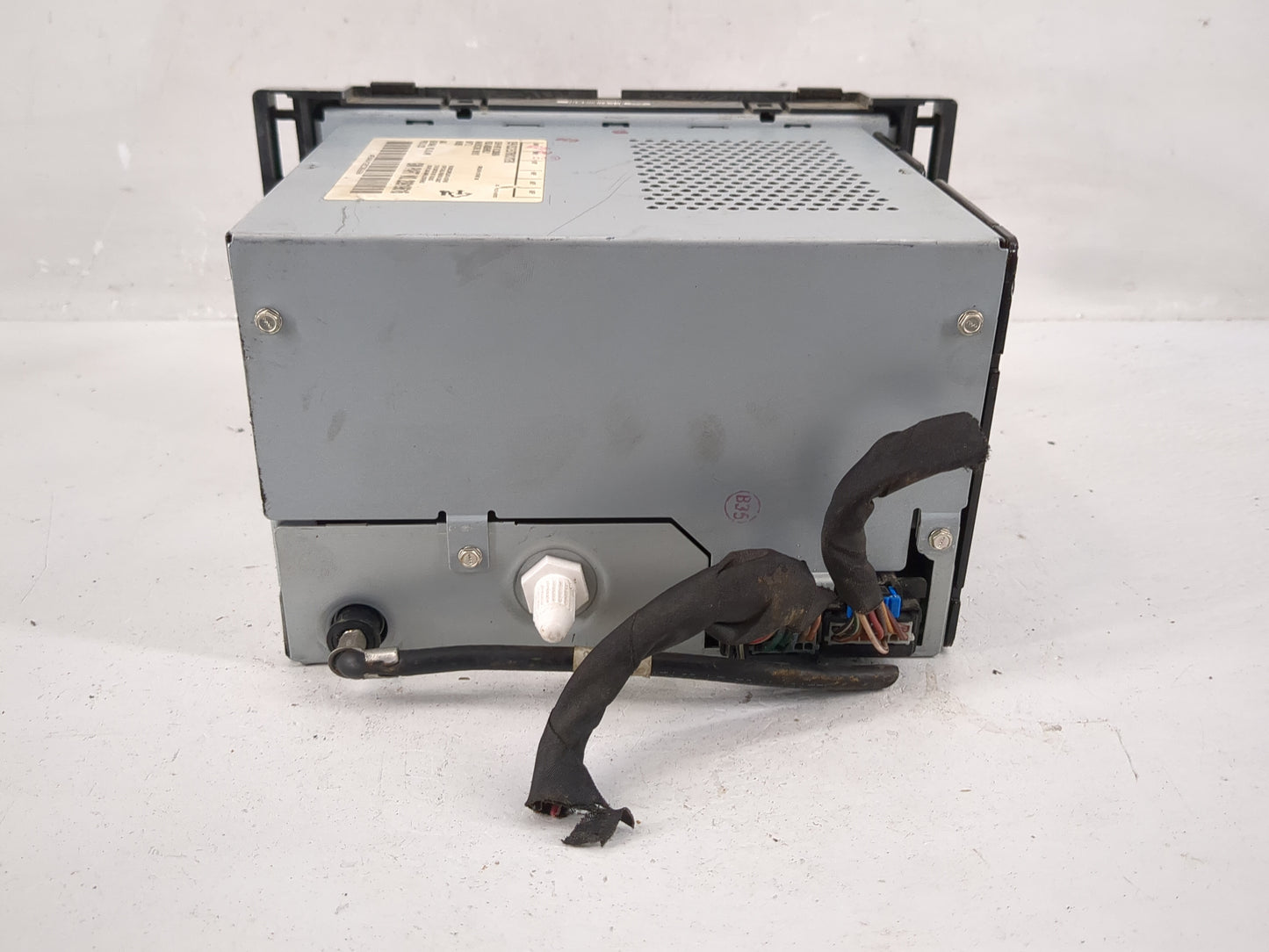 2011 Chevrolet Malibu Radio AM FM Cd Player Receiver Replacement P/N:20919616 Fits OEM Used Auto Parts - Oemusedautoparts1.c