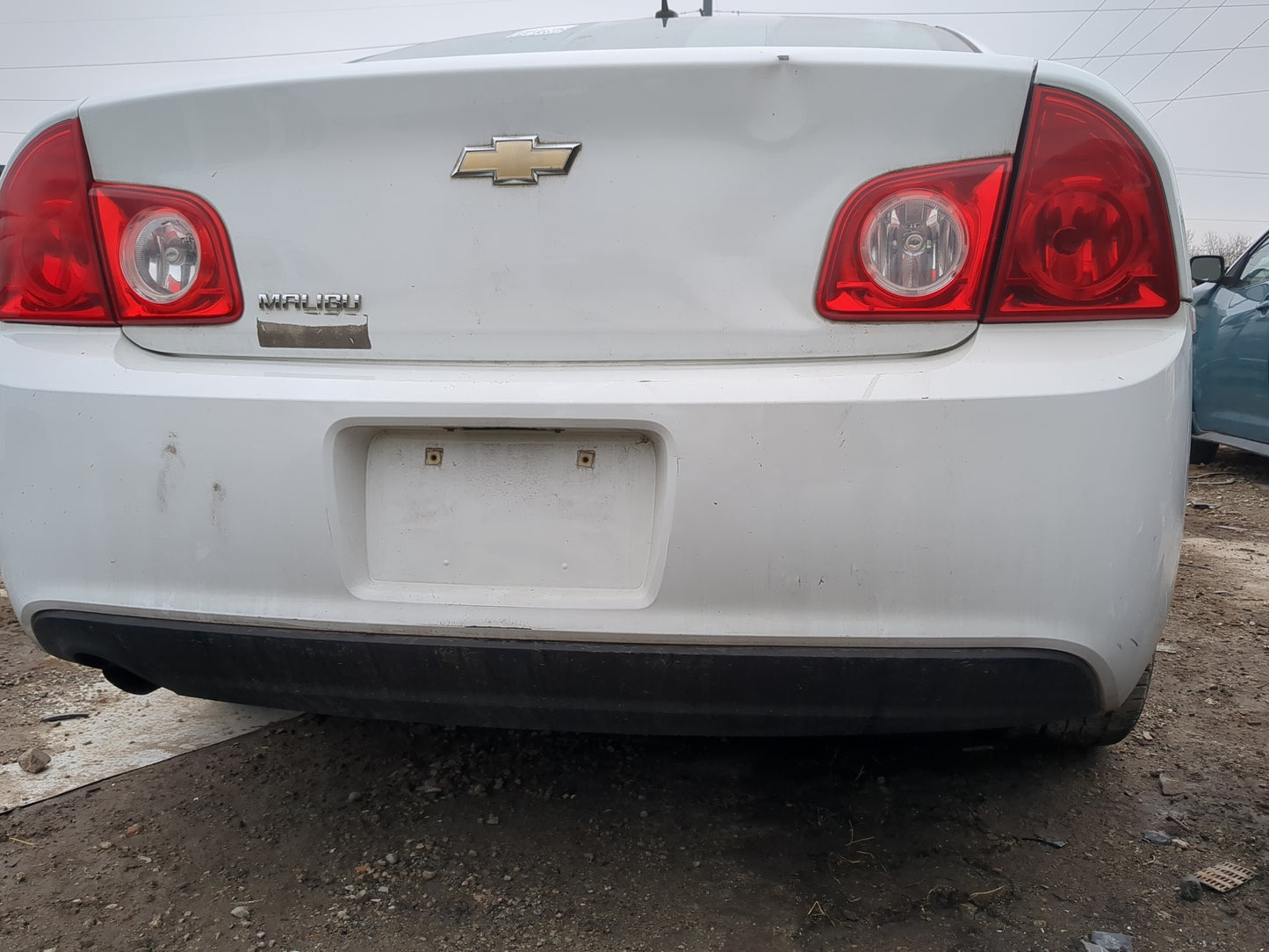 2011-2012 Chevrolet Malibu Rear Bumper Assembly Oem 1244952 - Oemusedautoparts1.com