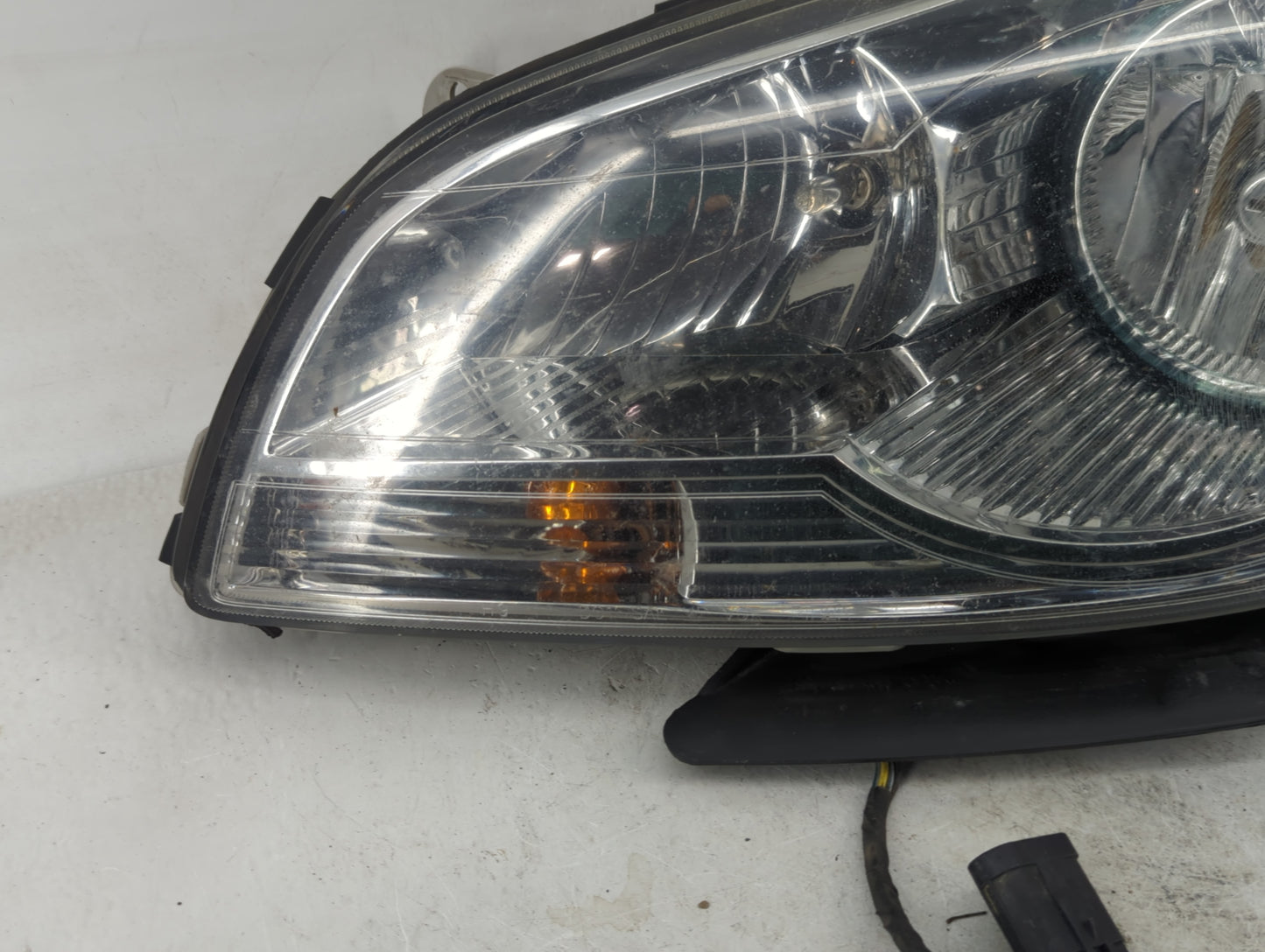 2008-2012 Chevrolet Malibu Driver Left Oem Head Light Headlight Lamp - Oemusedautoparts1.com