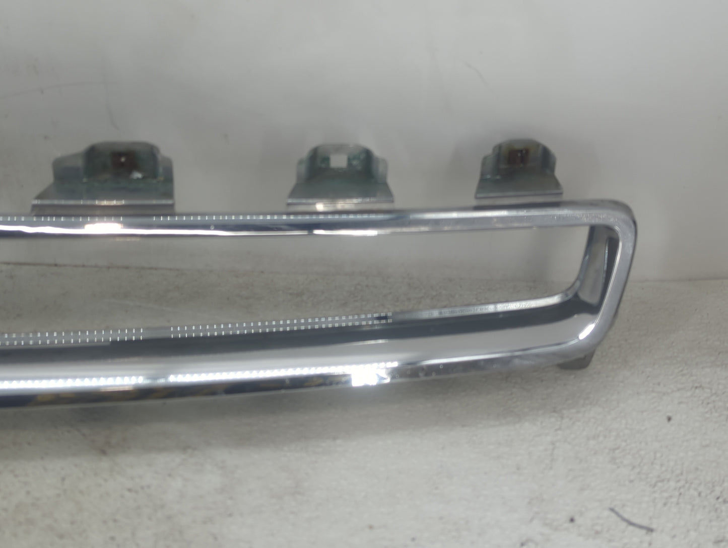 2008-2012 Chevrolet Malibu Front Grille Bumper Not Included 1245097 - Oemusedautoparts1.com
