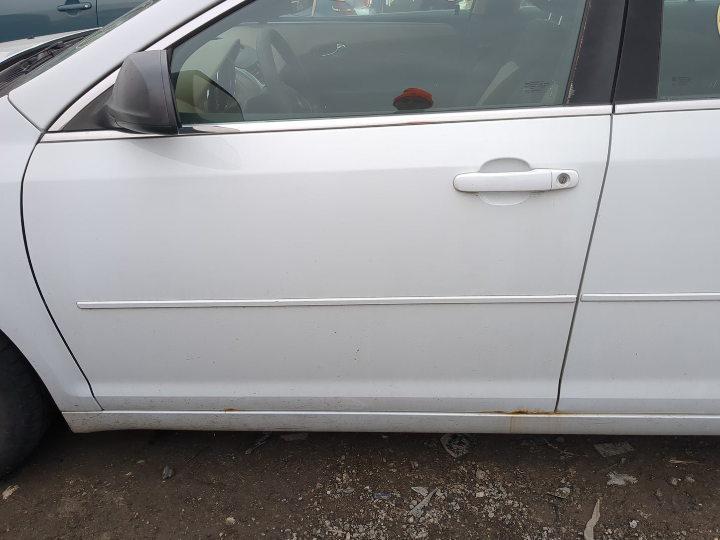 2008-2012 Chevrolet Malibu Driver Front Door Oem 1245098 - Oemusedautoparts1.com