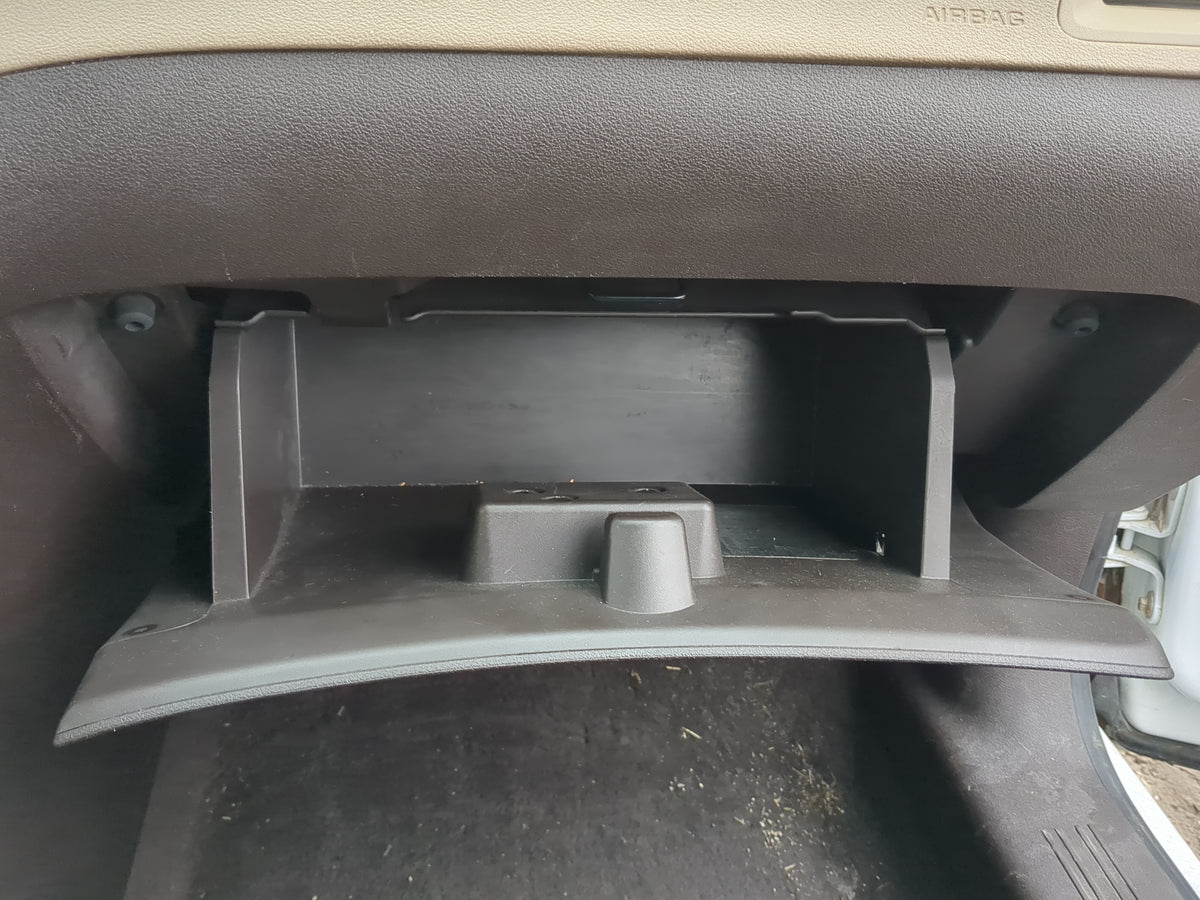 2011 Chevrolet Malibu Passenger Glove Box Door Storage Compartment 1245099 - Oemusedautoparts1.com