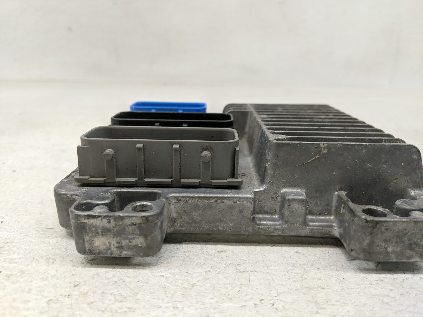 2010-2012 Chevrolet Malibu PCM Engine Control Computer ECU ECM PCU OEM P/N:12639298 Fits Fits 2010 2011 2012 2013 2014 2015 