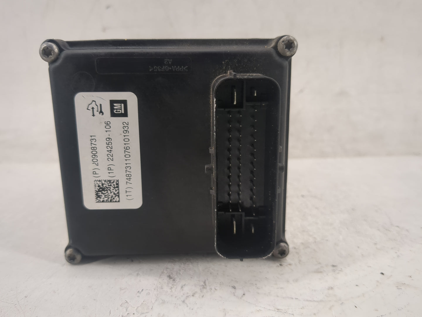 2011 Chevrolet Malibu ABS Pump Control Module Replacement P/N:224259-106 20908731, 20908729 Fits OEM Used Auto Parts - Oemus