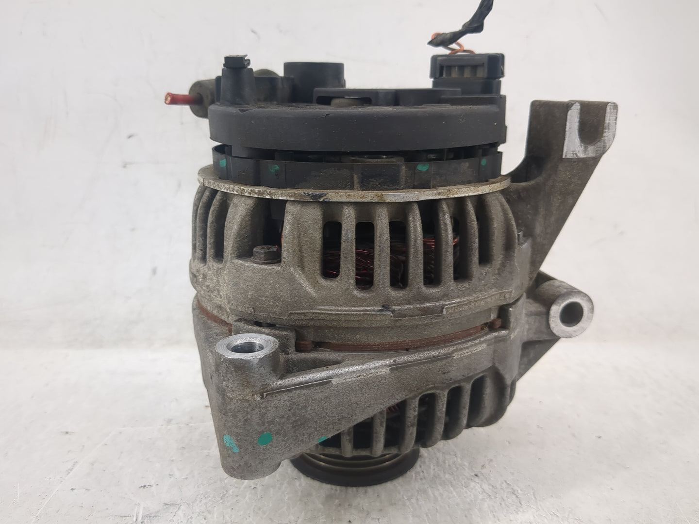 2008-2012 Chevrolet Malibu Alternator Replacement Generator Charging Assembly Engine OEM P/N:0 124 415 033 Fits OEM Used Aut