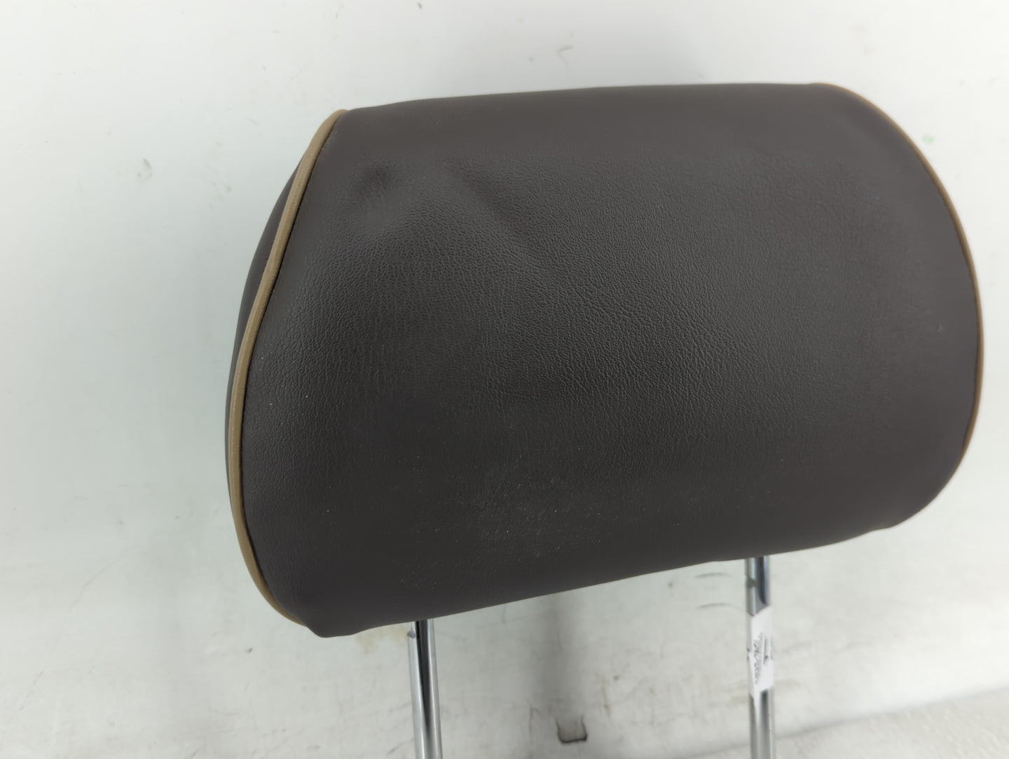 2011-2012 Chevrolet Malibu Headrest Head Rest Rear Center Seat Fits Fits 2011 2012 OEM Used Auto Parts - Oemusedautoparts1.c