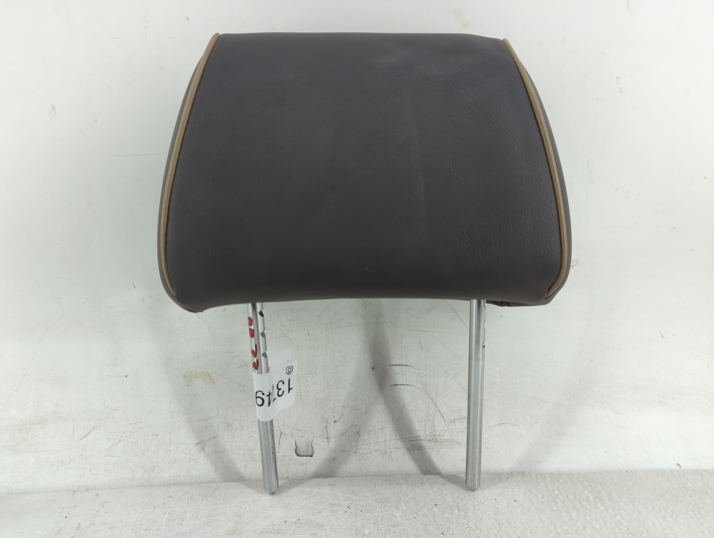 2011-2012 Chevrolet Malibu Headrest Head Rest Rear Center Seat Fits Fits 2011 2012 OEM Used Auto Parts - Oemusedautoparts1.c