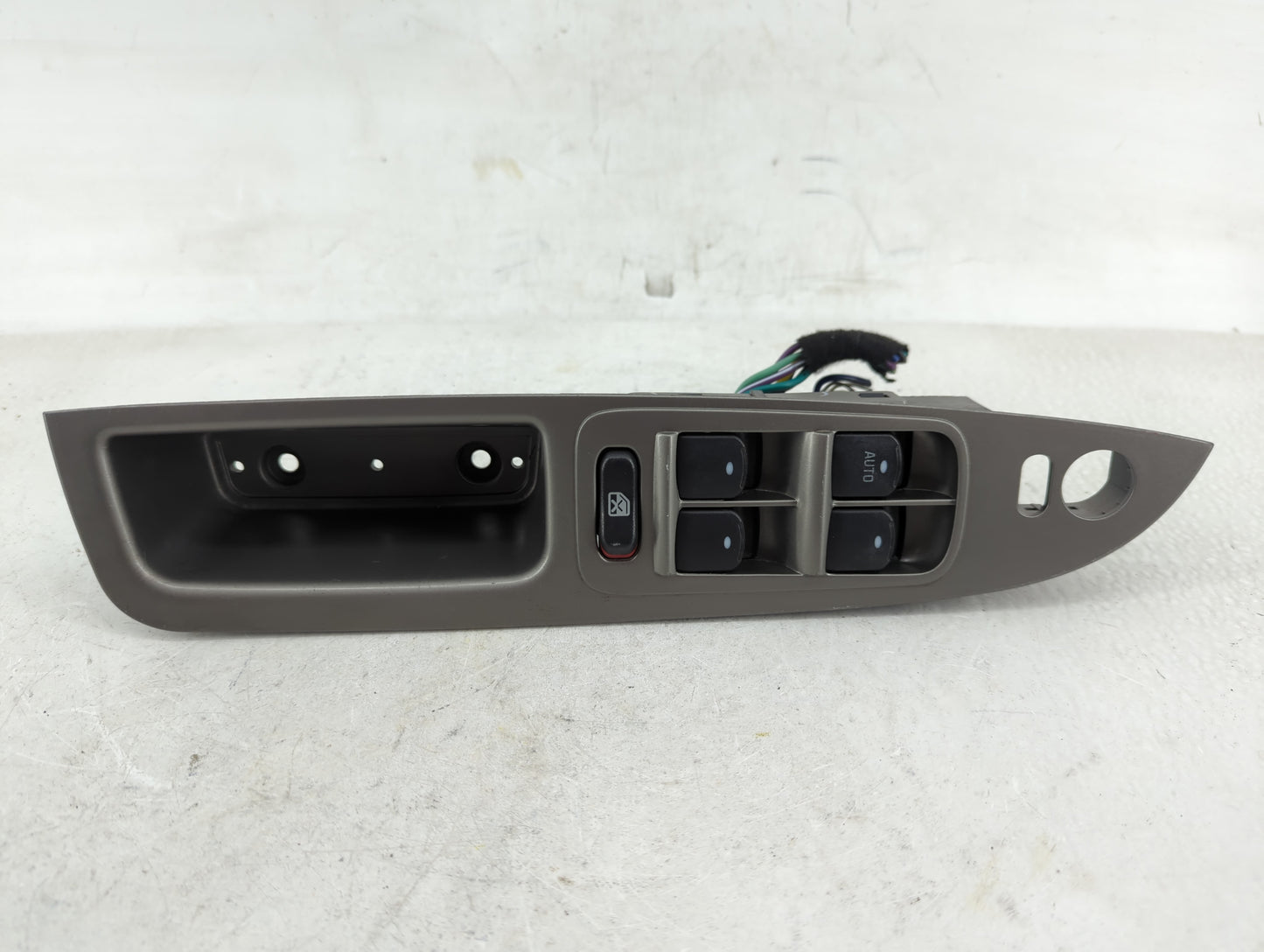 2010-2011 Chevrolet Malibu Master Power Window Switch Replacement Driver Side Left P/N:20807219 Fits Fits 2010 2011 OEM Used