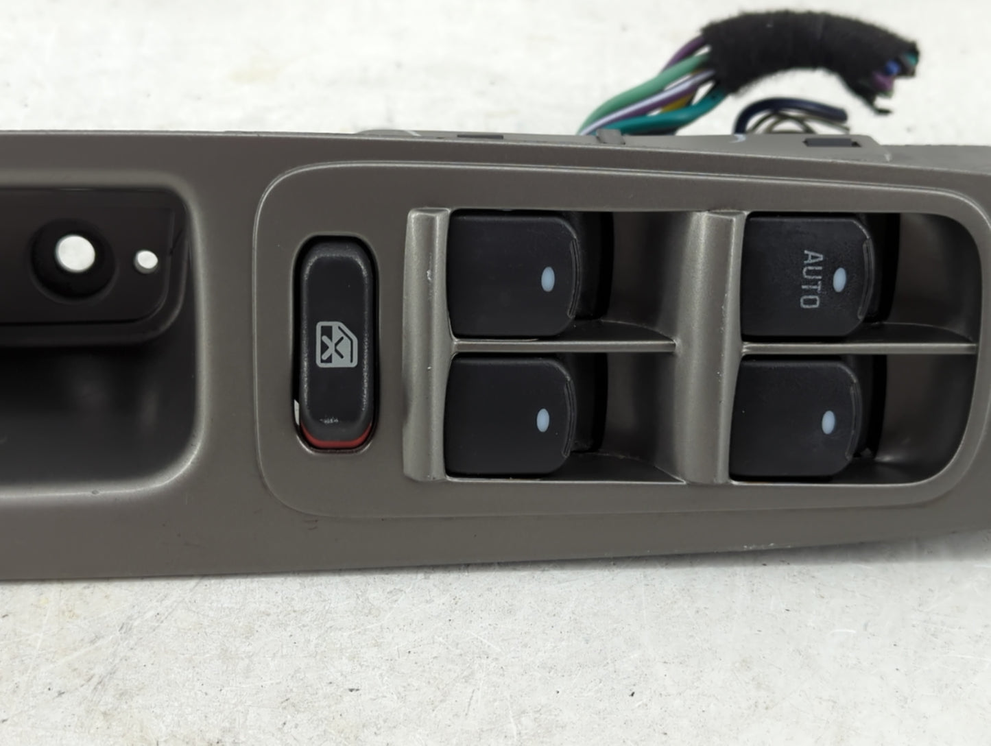 2010-2011 Chevrolet Malibu Master Power Window Switch Replacement Driver Side Left P/N:20807219 Fits Fits 2010 2011 OEM Used