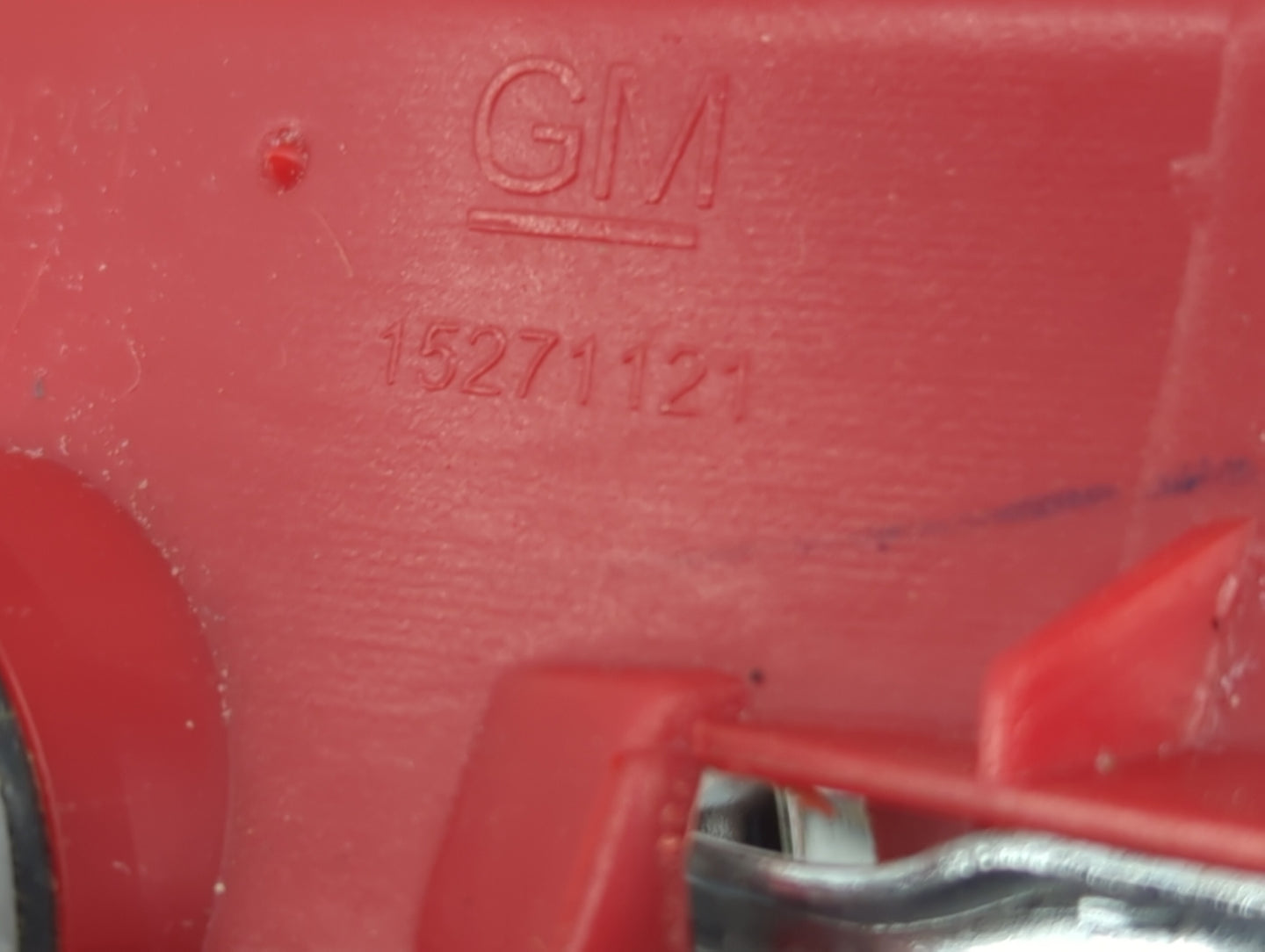 2008-2012 Chevrolet Malibu Tail Light Assembly Passenger Right OEM P/N:15271121 Fits Fits 2008 2009 2010 2011 2012 OEM Used 