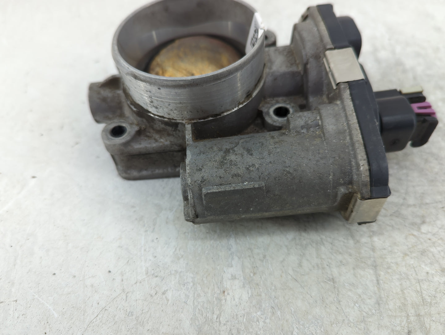 2008-2012 Chevrolet Malibu Throttle Body Fits Fits 2007 2008 2009 2010 2011 2012 OEM Used Auto Parts - Oemusedautoparts1.com