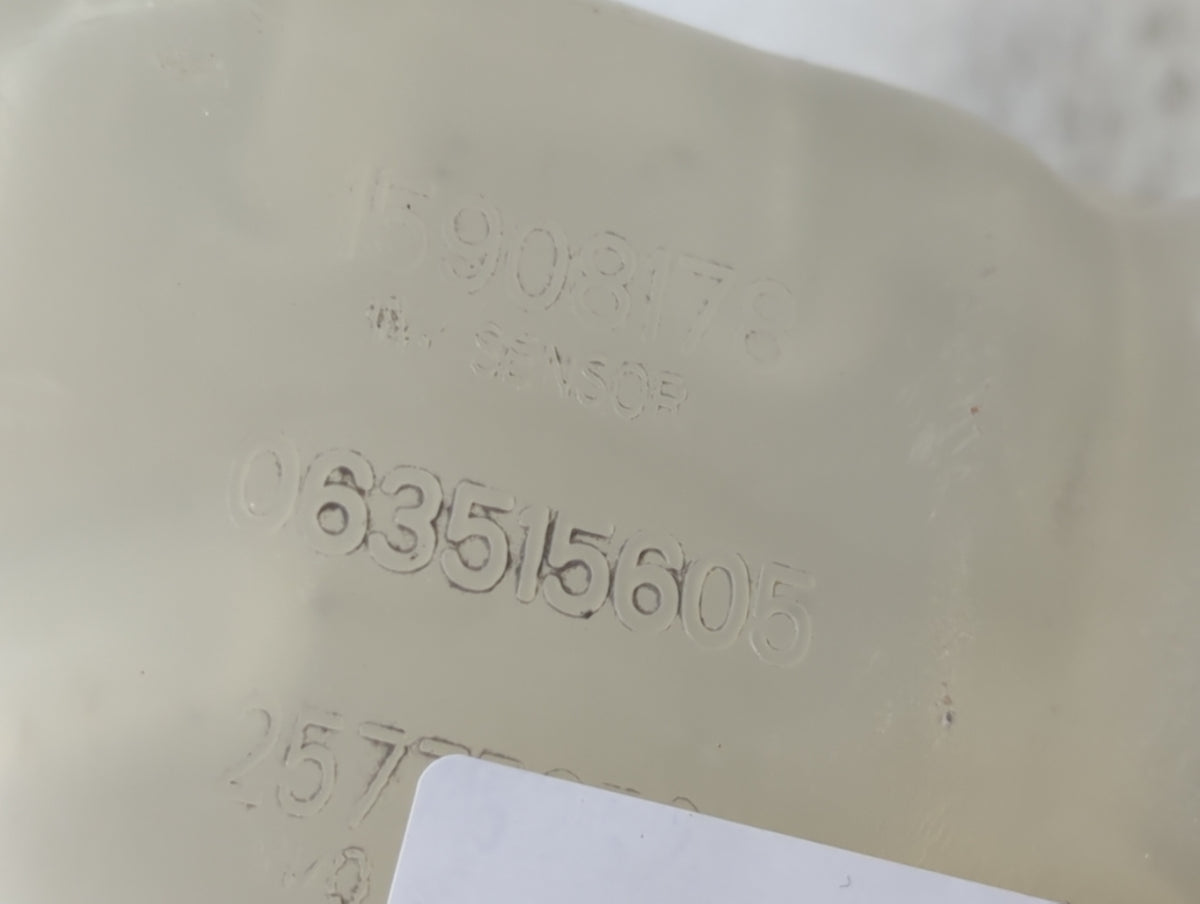 2007 Chevrolet Malibu Radiator Coolant Overflow Expansion Tank Bottle 1409583 - Oemusedautoparts1.com