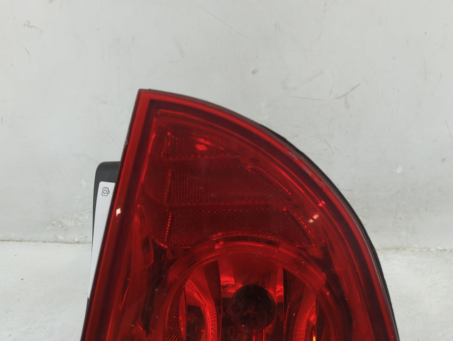 2008-2012 Chevrolet Malibu Tail Light Assembly Passenger Right OEM Fits Fits 2008 2009 2010 2011 2012 OEM Used Auto Parts - 