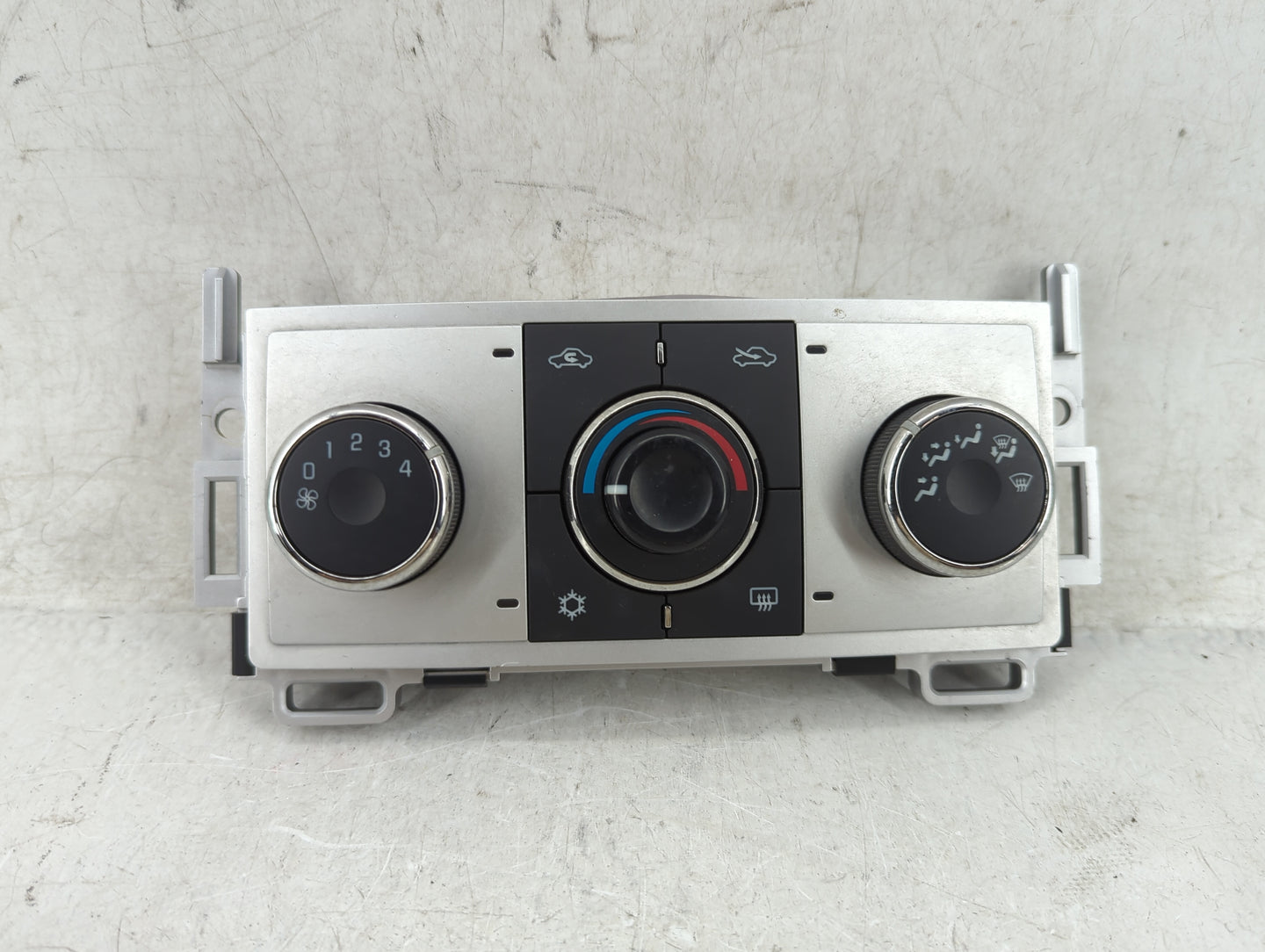 2008-2012 Chevrolet Malibu Climate Control Module Temperature AC/Heater Replacement P/N:20923130 28251428 Fits OEM Used Auto