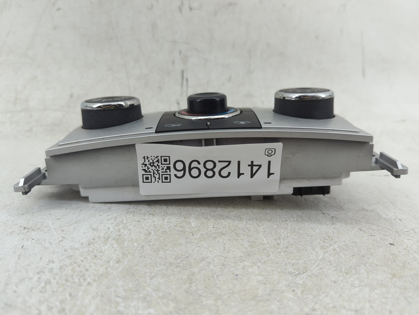 2008-2012 Chevrolet Malibu Climate Control Module Temperature AC/Heater Replacement P/N:20923130 28251428 Fits OEM Used Auto