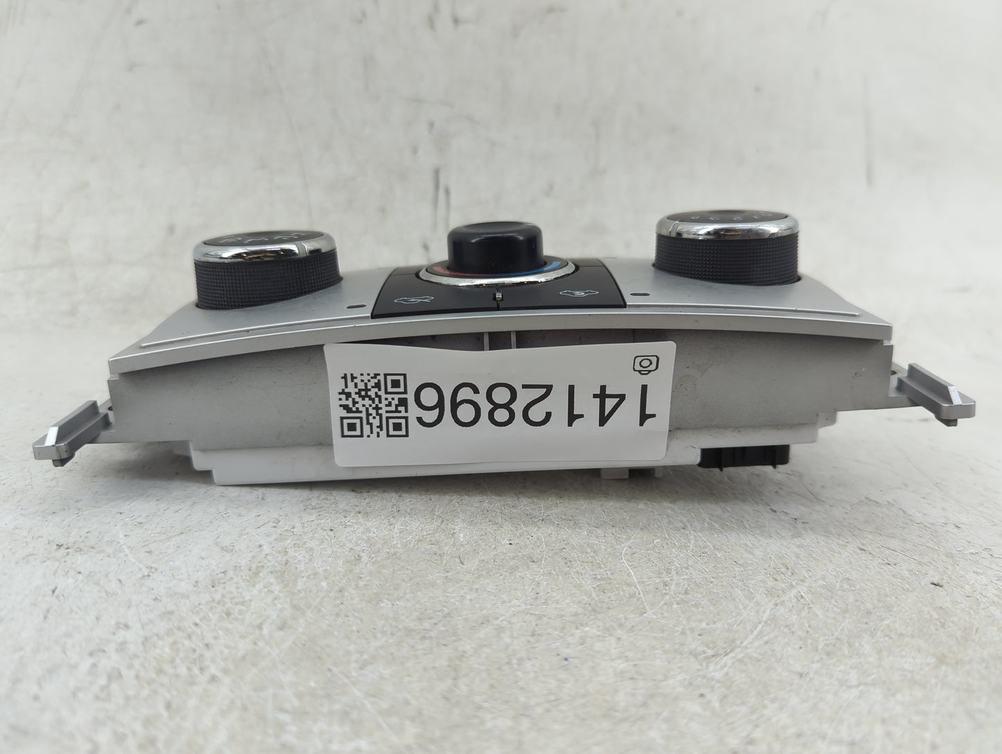 2008-2012 Chevrolet Malibu Climate Control Module Temperature AC/Heater Replacement P/N:20923130 28251428 Fits OEM Used Auto