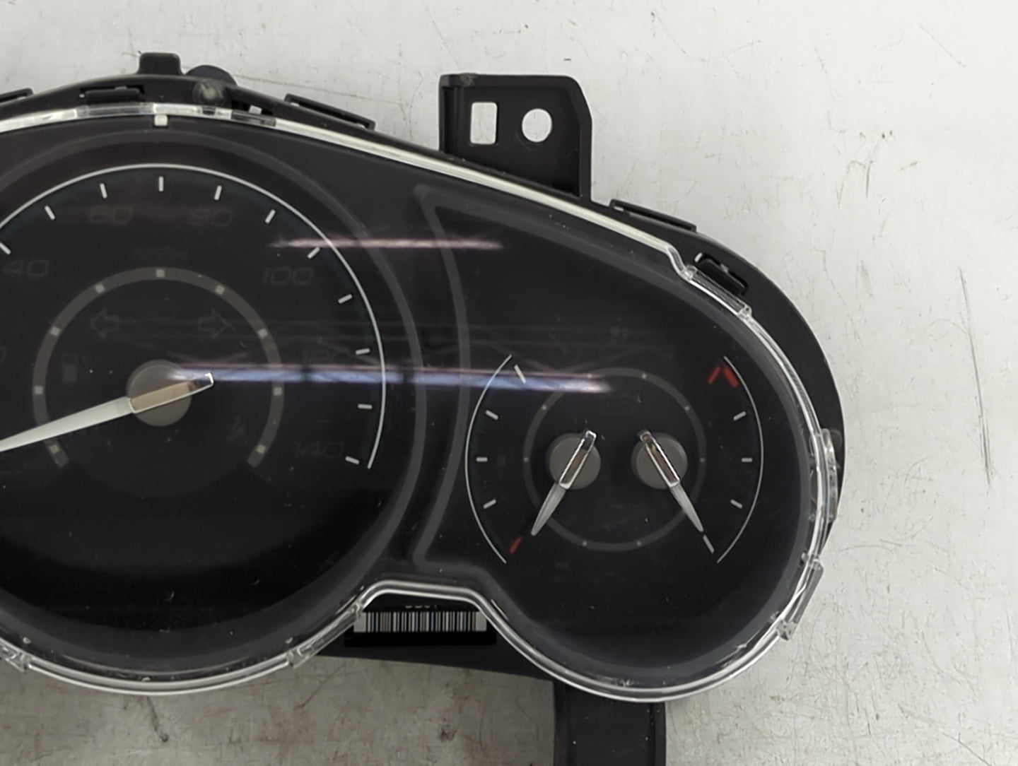 2008-2012 Chevrolet Malibu Instrument Cluster Speedometer Gauges Fits Fits 2008 2009 2010 2011 2012 OEM Used Auto Parts - Oe