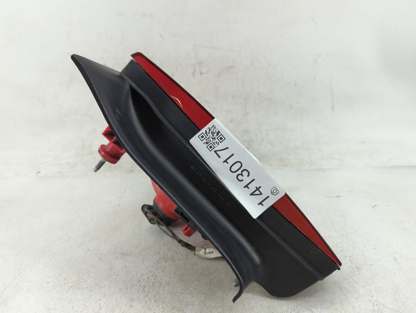 2008-2012 Chevrolet Malibu Tail Light Assembly Driver Left OEM P/N:20914363 Fits Fits 2008 2009 2010 2011 2012 OEM Used Auto
